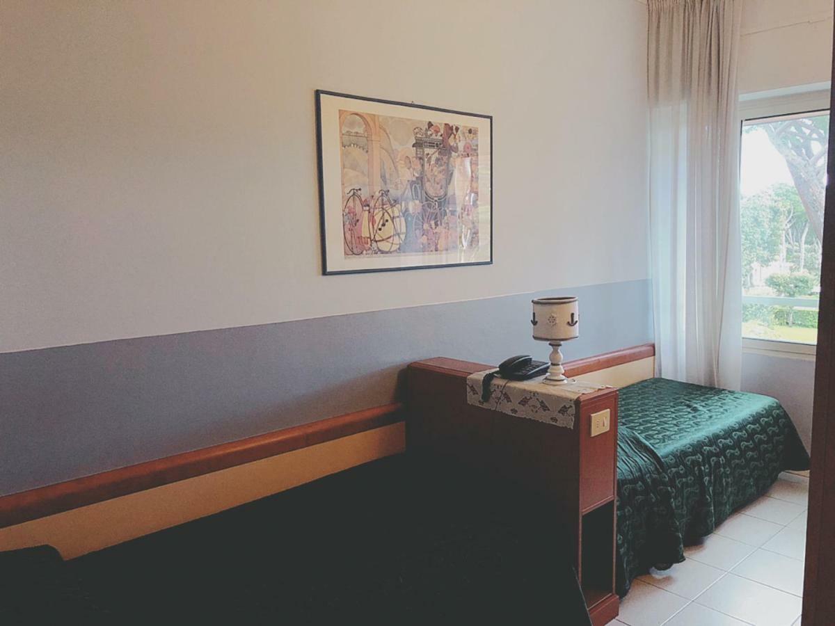 Hotel Le Ginestre 利多迪卡马约雷 外观 照片