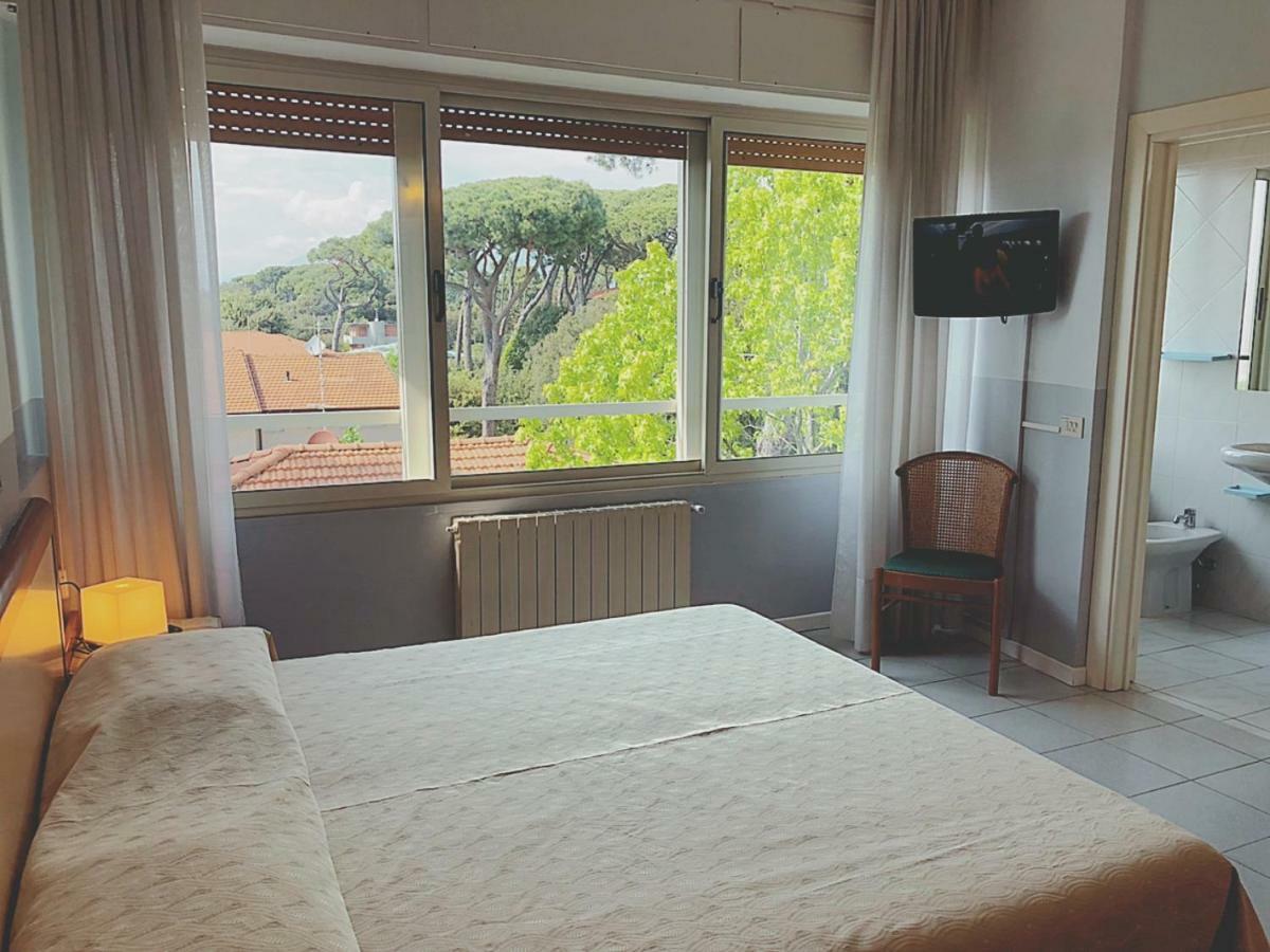Hotel Le Ginestre 利多迪卡马约雷 外观 照片
